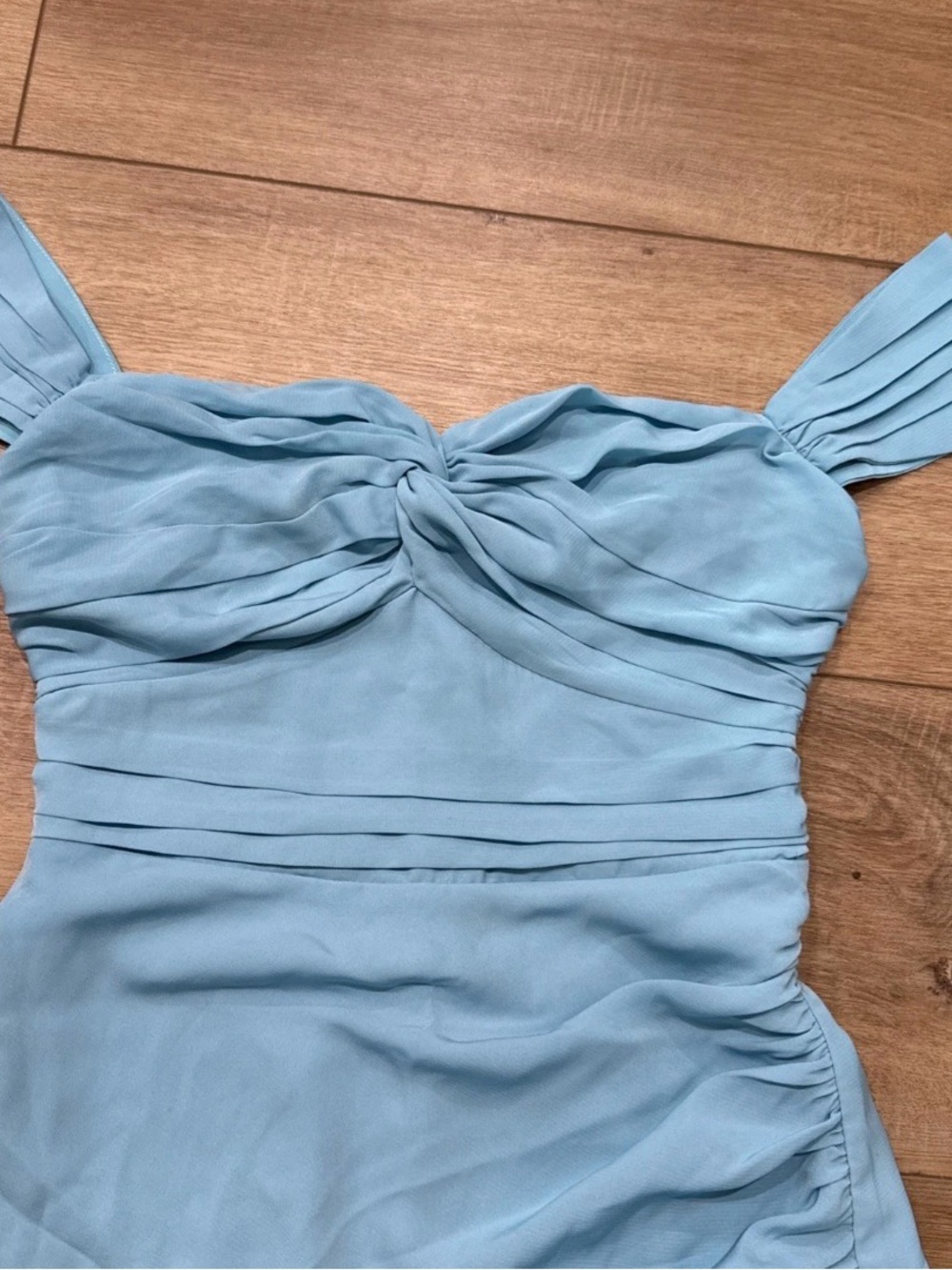 Abercrombie & Fitch Off-Shoulder Twist Midi Dress in Light Blue - Picture 2 of 8